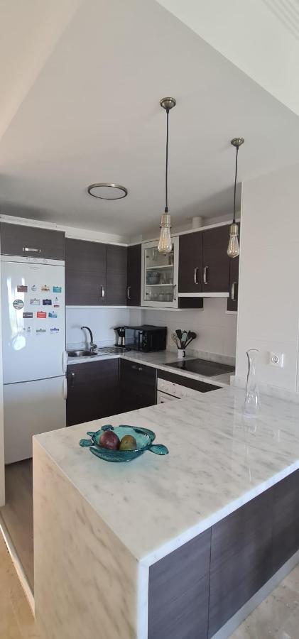 Small Oasis - Appartement 6 Personnes مانيلفا المظهر الخارجي الصورة