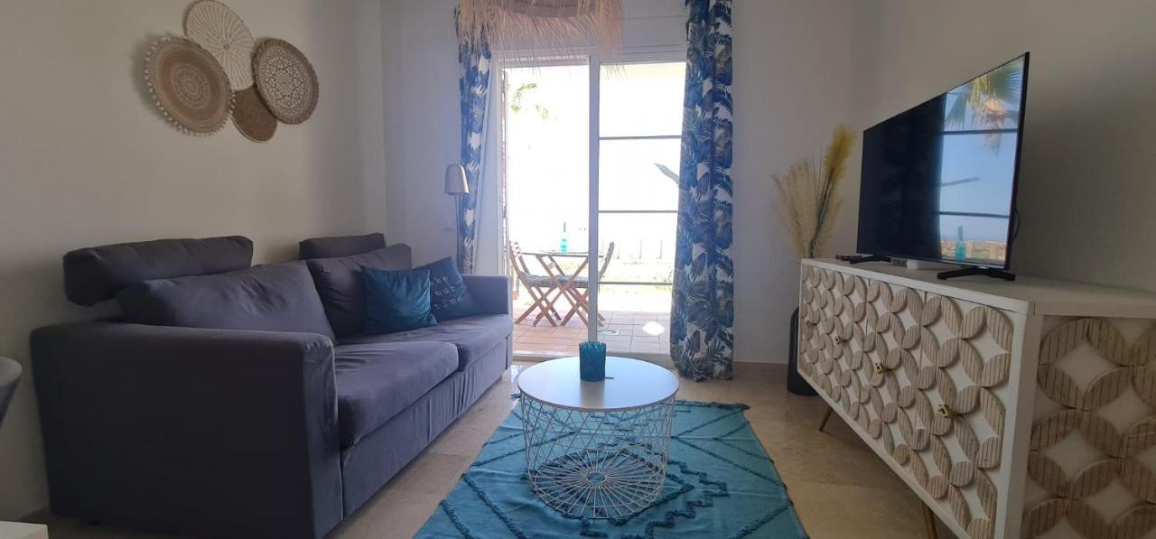 Small Oasis - Appartement 6 Personnes مانيلفا المظهر الخارجي الصورة