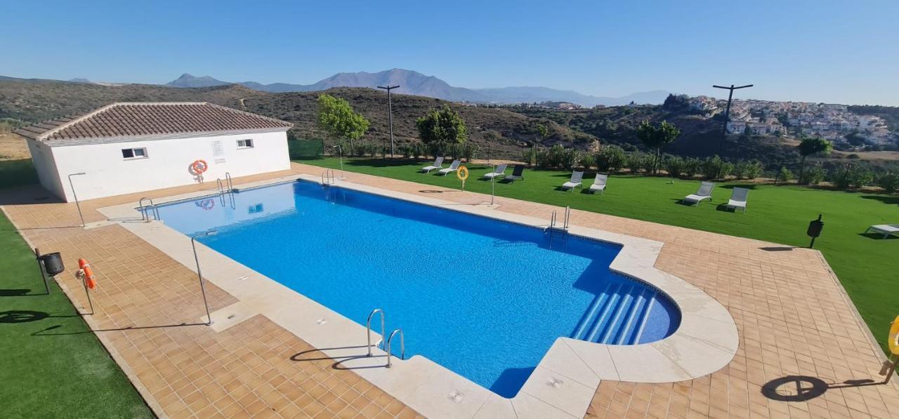 Small Oasis - Appartement 6 Personnes مانيلفا المظهر الخارجي الصورة