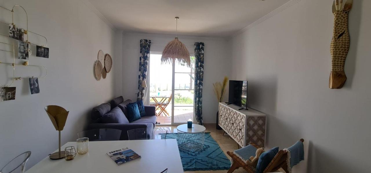Small Oasis - Appartement 6 Personnes مانيلفا المظهر الخارجي الصورة