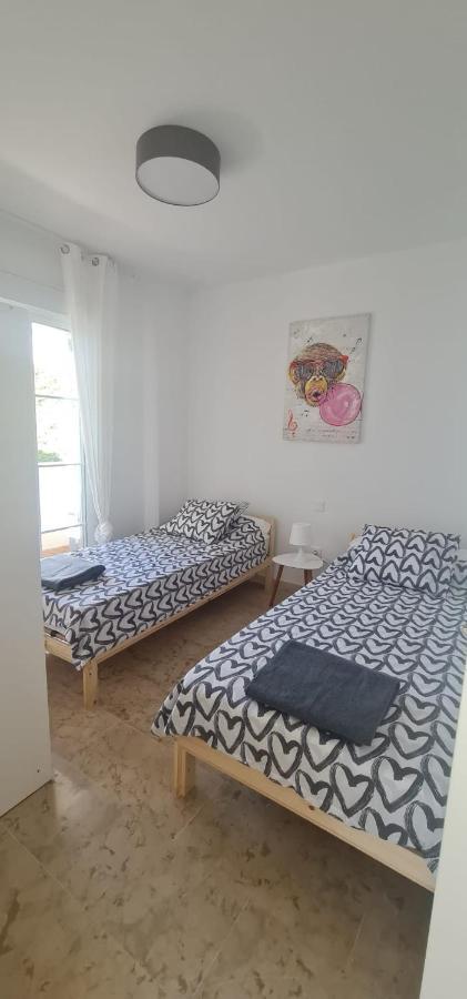 Small Oasis - Appartement 6 Personnes مانيلفا المظهر الخارجي الصورة