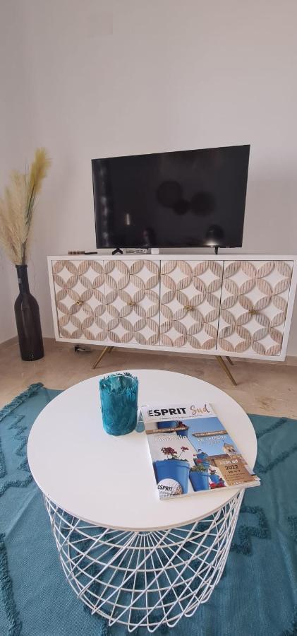 Small Oasis - Appartement 6 Personnes مانيلفا المظهر الخارجي الصورة