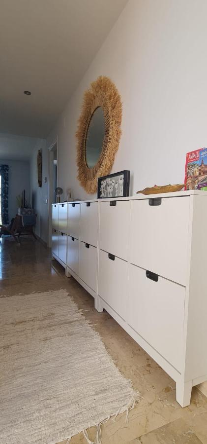 Small Oasis - Appartement 6 Personnes مانيلفا المظهر الخارجي الصورة